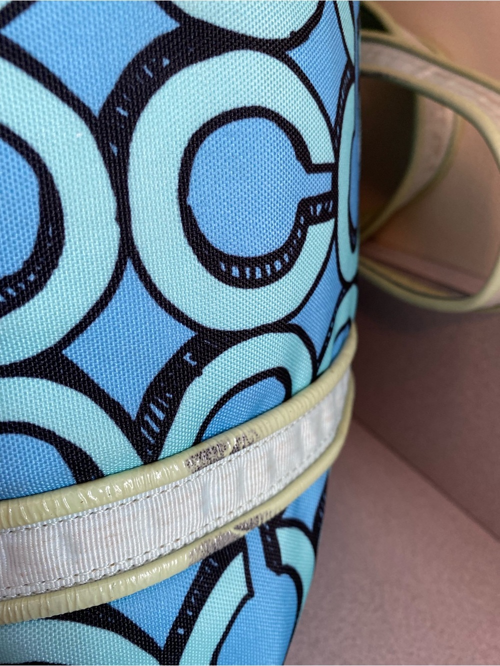 Coach 2010 Poppy 3D Op Art Glam Tote - Picture 14 of 17